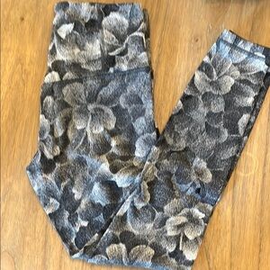 Athleta Floral Patterned Leggings